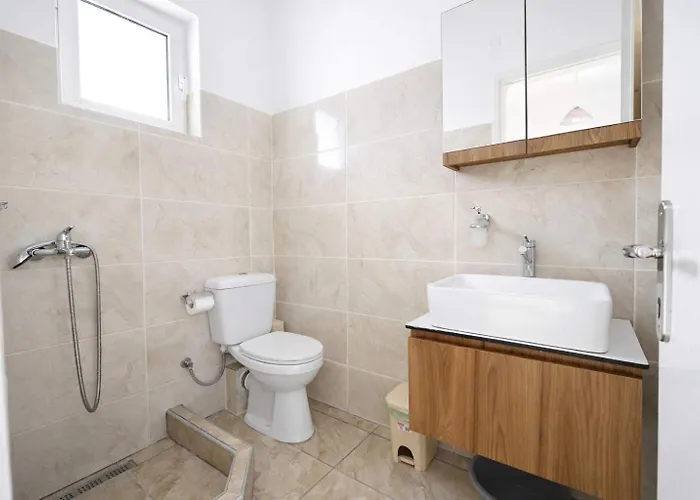 Διαμέρισμα Dina's Flowers Alonissos - Ariadni Summer Getaway Πατητήρι