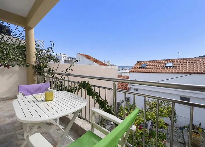 Dina's Flowers Alonissos - Ariadni Summer Getaway * Πατητήρι